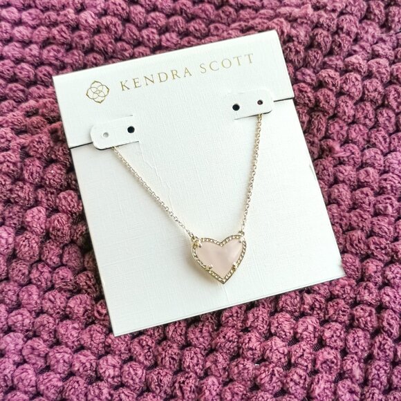 Kendra Scott Gold Rose Quartz Ari Heart Necklace NEW - Picture 1 of 3